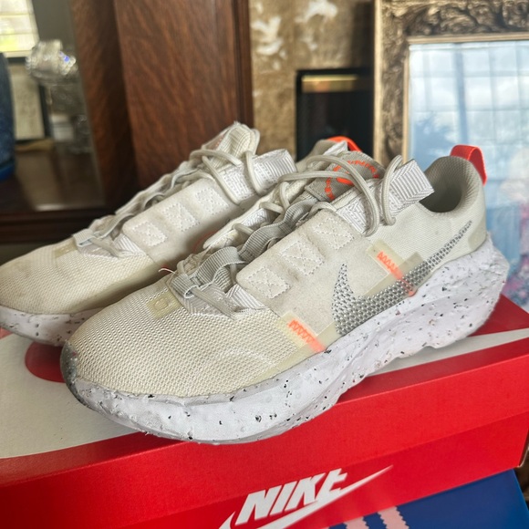 Nike Crater Impact Sneakers Women’s 7.5 Cream Sustainable Running Shoes - Picture 3 of 8